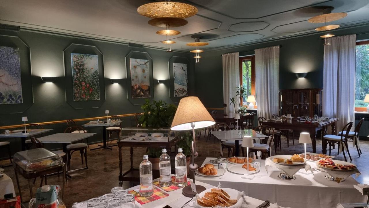 Albergo Ristorante Trieste Boves Exterior foto